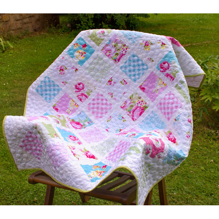 PRODÁNO - PATCHWORK DEKA DĚTSKÁ - ŠÍPKOVÁ RŮŽENKA  - 5